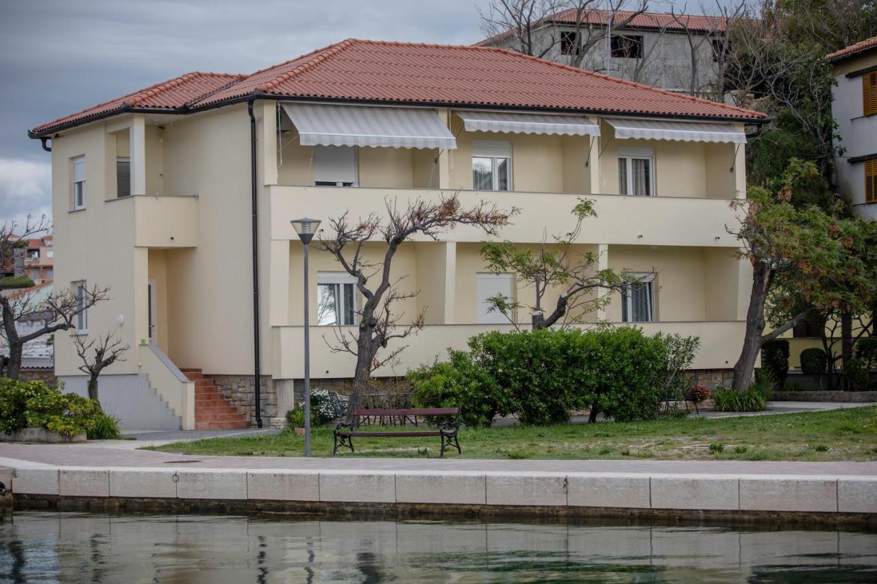 Apartments By The Sea Supetarska Draga - Donja, Rab - 11769 外观 照片