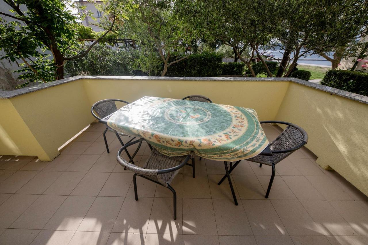 Apartments By The Sea Supetarska Draga - Donja, Rab - 11769 外观 照片