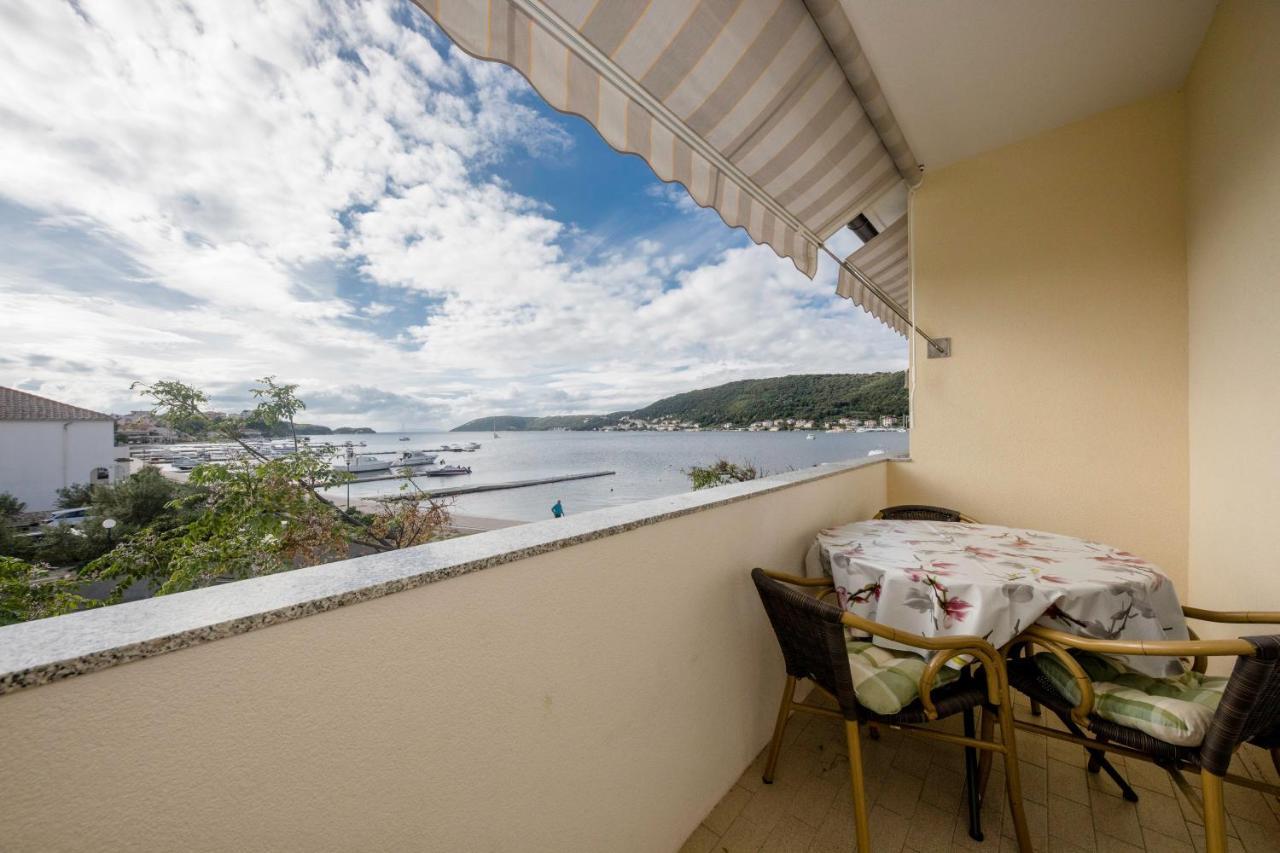 Apartments By The Sea Supetarska Draga - Donja, Rab - 11769 外观 照片