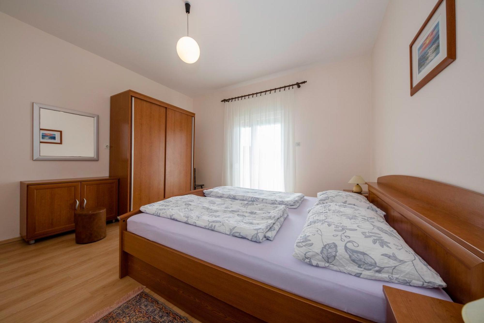 Apartments By The Sea Supetarska Draga - Donja, Rab - 11769 客房 照片